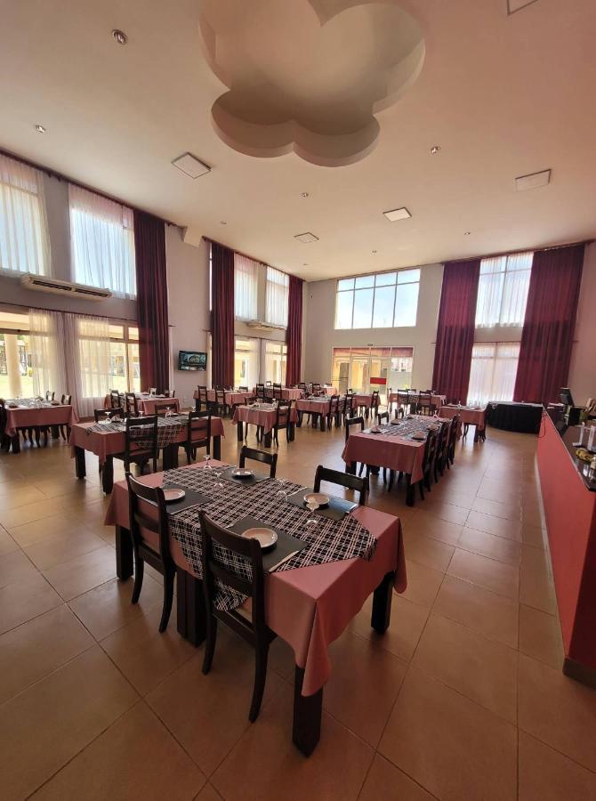 Hotel Portico Norte Tartagal Kültér fotó